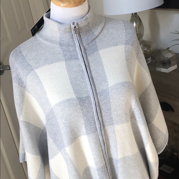 💕🆕JONES NEW YORK💕 Buffalo Plaid Cape - Picture 4 of 7